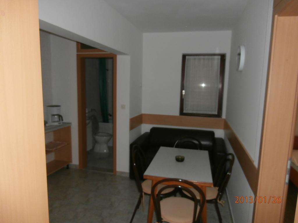 Apartments Meni دراغ الغرفة الصورة