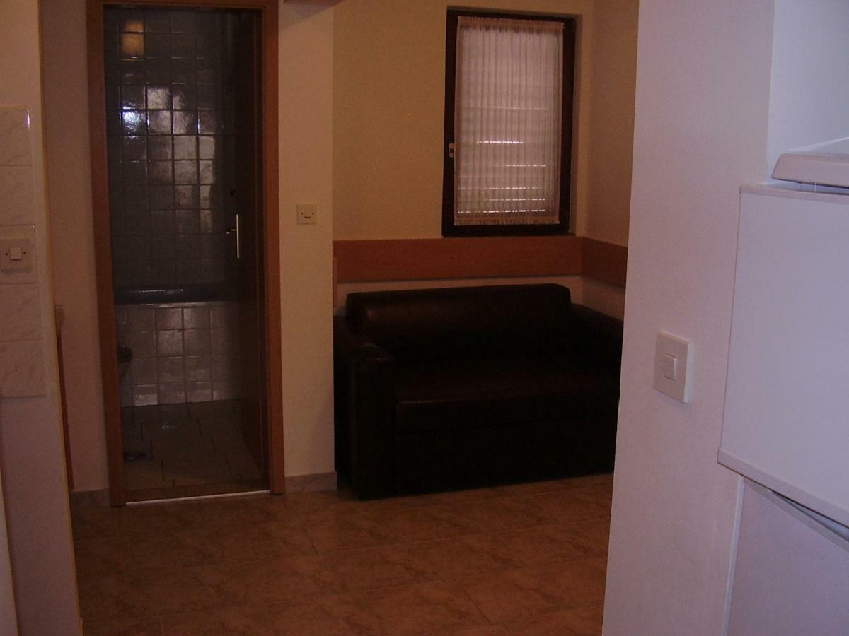 Apartments Meni دراغ المظهر الخارجي الصورة